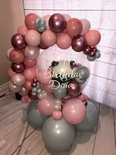 Load image into Gallery viewer, Hugging Balloon