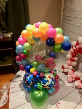 Load image into Gallery viewer, Hugging Balloon